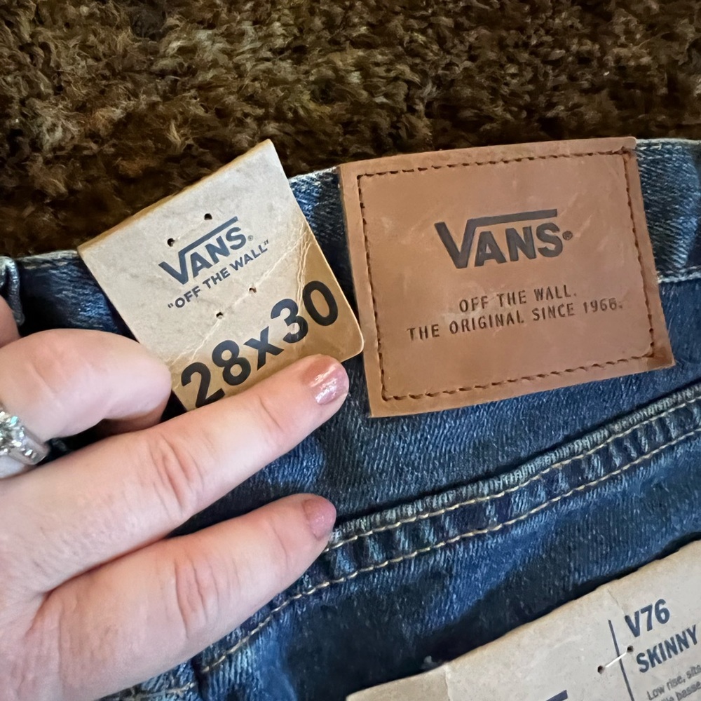 New vans pants - Picture 5 of 7
